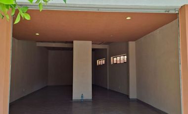 Local comercial en renta en calle Díaz Mirón colonia Andrade.