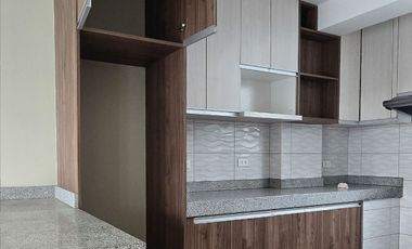 DEPARTAMENTO 5TO PISO EN VENTA 134 M2 URB. SANTA ROSITA – ATE