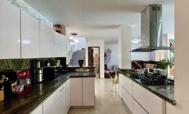 Oportunidad I Extraordinaria casa campestre con piscina en Cerritos Condominio Campestre. Pereira -