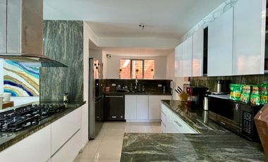 Oportunidad I Extraordinaria casa campestre con piscina en Cerritos Condominio Campestre. Pereira -