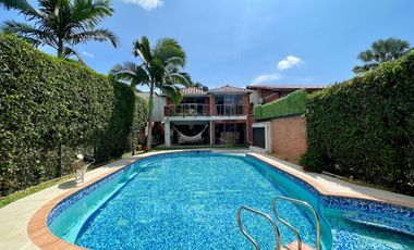 Oportunidad I Extraordinaria casa campestre con piscina en Cerritos Condominio Campestre. Pereira -