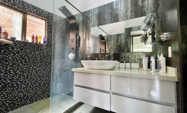 Oportunidad I Extraordinaria casa campestre con piscina en Cerritos Condominio Campestre. Pereira -