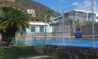 SE RENTA CASA AMUEBLADA EN AJIJIC con cancha de tenis, alberca, gym y seguridad 24/7