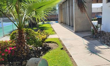 SE RENTA CASA AMUEBLADA EN AJIJIC con cancha de tenis, alberca, gym y seguridad 24/7