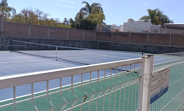 SE RENTA CASA AMUEBLADA EN AJIJIC con cancha de tenis, alberca, gym y seguridad 24/7