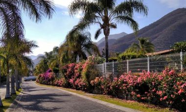 FURNISHED HOUSE FOR RENT IN AJIJIC with pool, tenis court, gym, garden and security 24/7