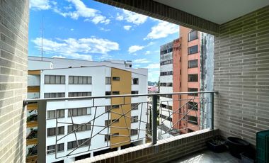 Extraordinario apartamento en Alamos de 78 m2 con 2 alcobas con vista al bosque. Pereira - Colombia.