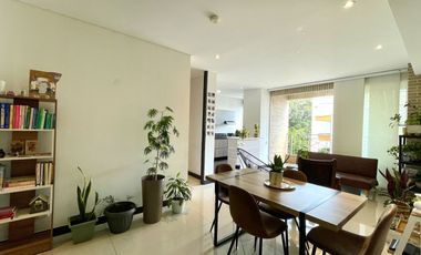 Extraordinario apartamento en Alamos de 78 m2 con 2 alcobas con vista al bosque. Pereira - Colombia.