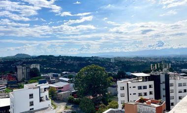 Extraordinario apartamento en Alamos de 78 m2 con 2 alcobas con vista al bosque. Pereira - Colombia.