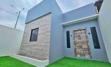 Vendo Hermosa Casa de Estreno , Salinas , Aloblada , Piscina , Parqueo seguro