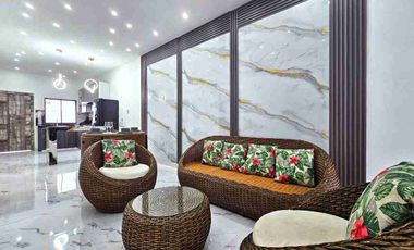 Vendo Hermosa Casa de Estreno , Salinas , Aloblada , Piscina , Parqueo seguro