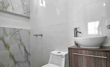 Vendo Hermosa Casa de Estreno , Salinas , Aloblada , Piscina , Parqueo seguro