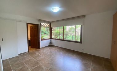 En Renta casa de 4 dormitorios en Puembo