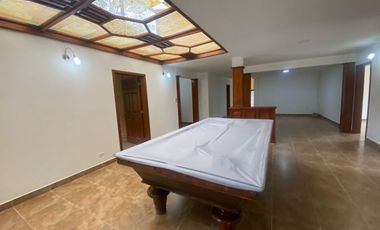 En Renta casa de 4 dormitorios en Puembo