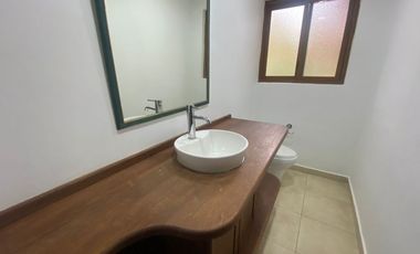 En Renta casa de 4 dormitorios en Puembo