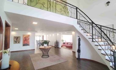 CASA DE LUJO EN VENTA, SECTOR MIRASIERRA LOS CHILLOS