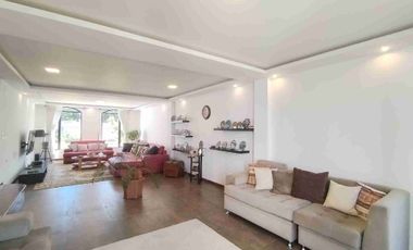 CASA DE LUJO EN VENTA, SECTOR MIRASIERRA LOS CHILLOS