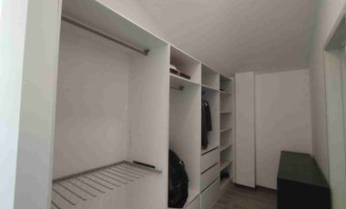 CASA DE LUJO EN VENTA, SECTOR MIRASIERRA LOS CHILLOS