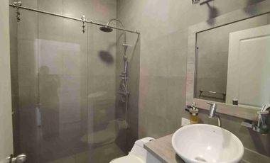 CASA DE LUJO EN VENTA, SECTOR MIRASIERRA LOS CHILLOS