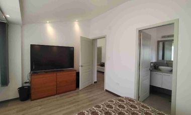 CASA DE LUJO EN VENTA, SECTOR MIRASIERRA LOS CHILLOS