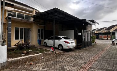 DIJUAL RUMAH LELANG PERUM PUTRI RESIDENCE 1 BLITAR