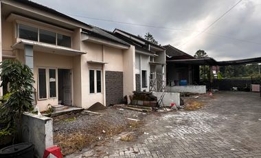 DIJUAL RUMAH LELANG PERUM PUTRI RESIDENCE 1 BLITAR