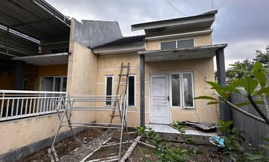 DIJUAL RUMAH LELANG PERUM PUTRI RESIDENCE 1 BLITAR