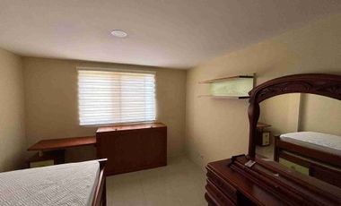 Alquilo Linda Casa en Samborondon,  Ciudadela Celeste , Semi-Amoblada