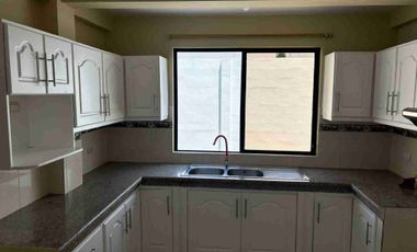 Alquilo Linda Casa en Samborondon,  Ciudadela Celeste , Semi-Amoblada