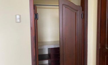 Renta De Dpto. Segundo Piso Edificio Machala