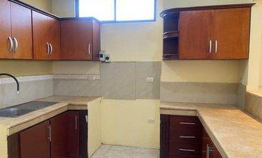 Renta De Dpto. Segundo Piso Edificio Machala