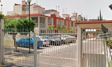 Vive con Estilo en Condominio  Sau Paulo, Las Americas – ¡Casa en Venta! 🏡