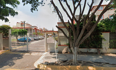 Vive con Estilo en Condominio  Sau Paulo, Las Americas – ¡Casa en Venta! 🏡