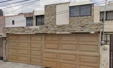 INVIERTE Y OBTEN GANANCIAS. CASA ADJUDICADA EN Roma, Valle Dorado, Tlalnepantla de Baz, Estado de México, México