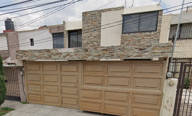 INVIERTE Y OBTEN GANANCIAS. CASA ADJUDICADA EN Roma, Valle Dorado, Tlalnepantla de Baz, Estado de México, México