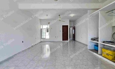 VENDO BONITA CASA EN RIO MEDIO 1, CERCA DE SORIANA HIPER LOMAS DEL RIO MEDIO