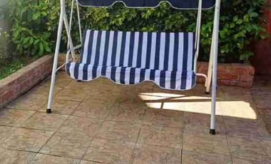 Vendo Casa independiente  4d/ 2b  Independiente de dos pisos,  Los Pinos.