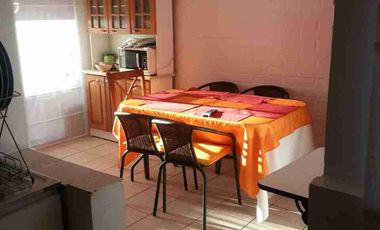 Vendo Casa independiente  4d/ 2b  Independiente de dos pisos,  Los Pinos.