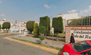 🏡✨ Exclusiva Casa en Condominio  Isla del Rey, Las Américas – Vive con Estilo y Seguridad