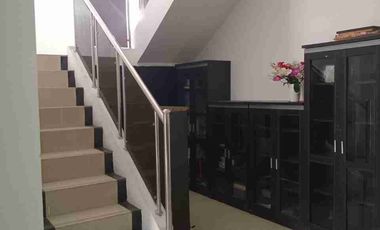 dijual rumah di komplek metland bekasi