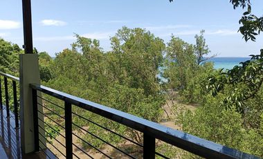 Beachfront 4 bedrooms 3 toilet and bath house for sale in Sta Cruz Baclayon Bohol