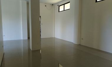 Beachfront 4 bedrooms 3 toilet and bath house for sale in Sta Cruz Baclayon Bohol