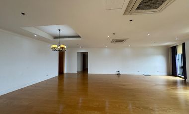 Well Maintained Three (3) Bedroom unit in Essensa East Forbes for rent