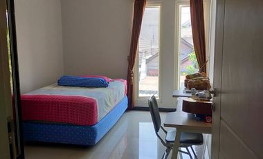 Rumah Dijual di kelurahan kedung baruk, kecamatan rungkut