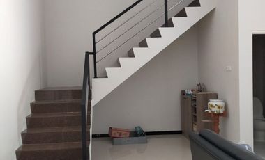 Rumah Dijual di kelurahan kedung baruk, kecamatan rungkut