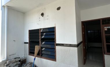 Disewakan Rumah 1,5 Lantai Griya Babatan Mukti