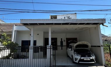 Disewakan Rumah 1,5 Lantai Griya Babatan Mukti