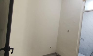 Disewakan Cepat Ruko Wall Street Green Lake City Seberang RM. Dapur Medan