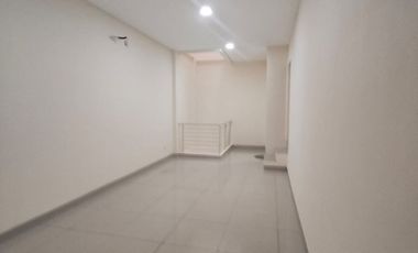 Disewakan Cepat Ruko Wall Street Green Lake City Seberang RM. Dapur Medan