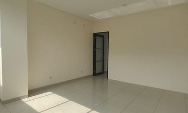 Disewakan Cepat Ruko Wall Street Green Lake City Seberang RM. Dapur Medan